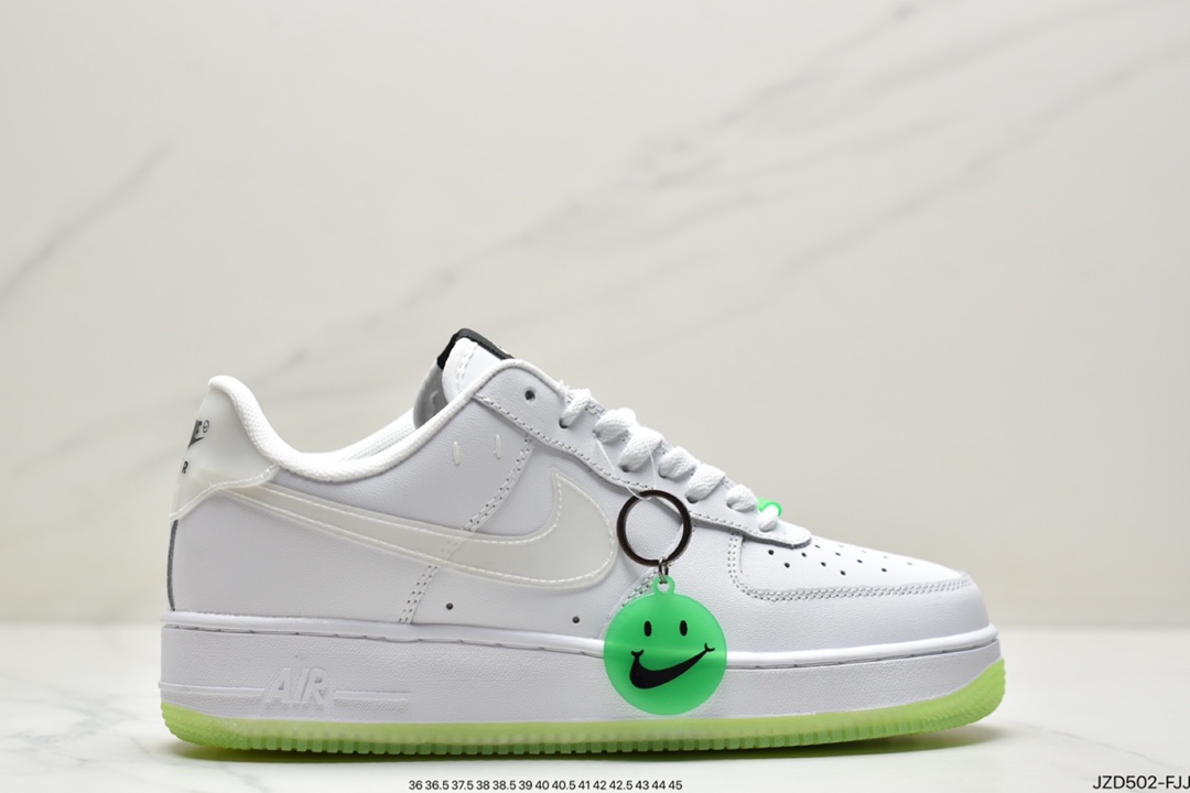 スニーカー  Nike Air Force 1 Low “Have A Nike Day”   靴　ファッションシューズ   何でも似合う