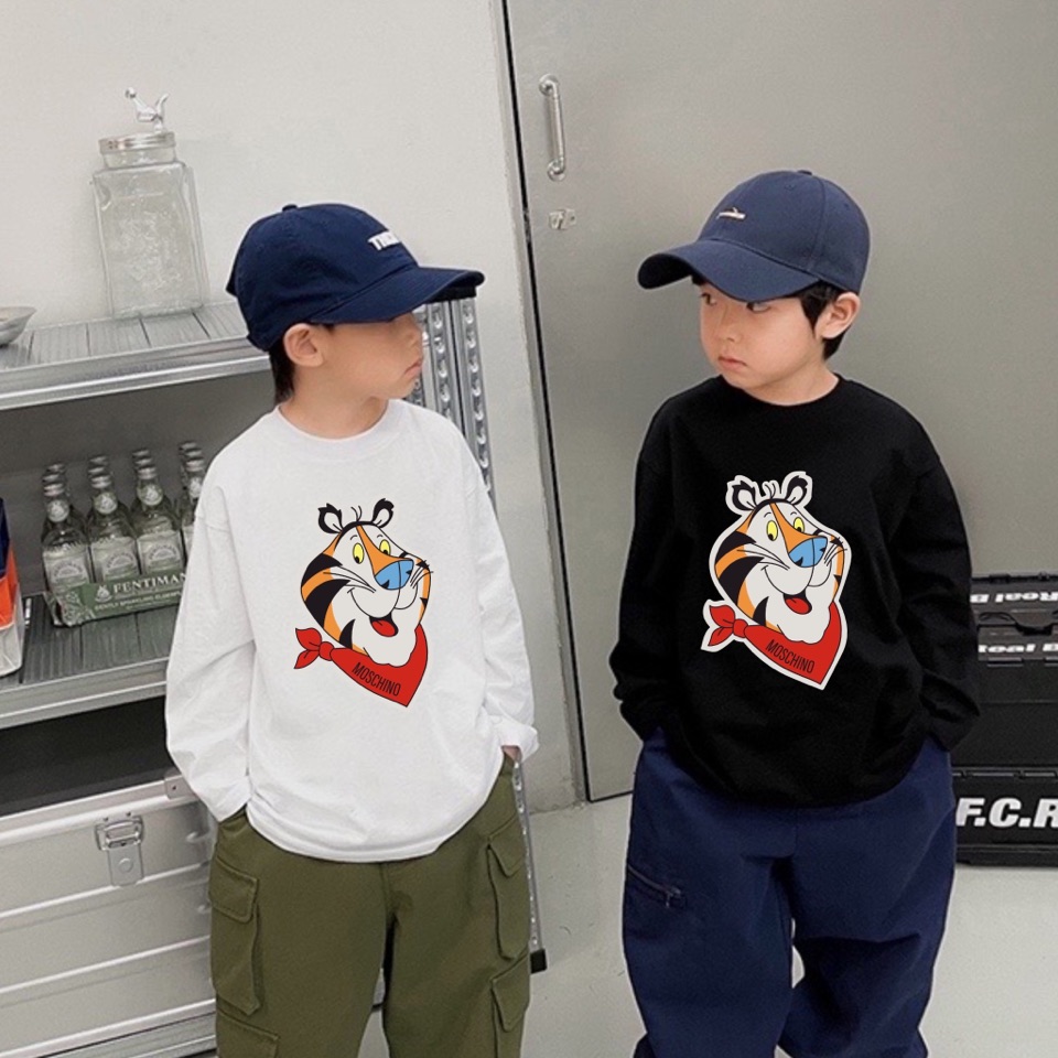 モスキーノ Moschino  子供服　 春秋　Ｔシャツ　長袖　100-150㎝
