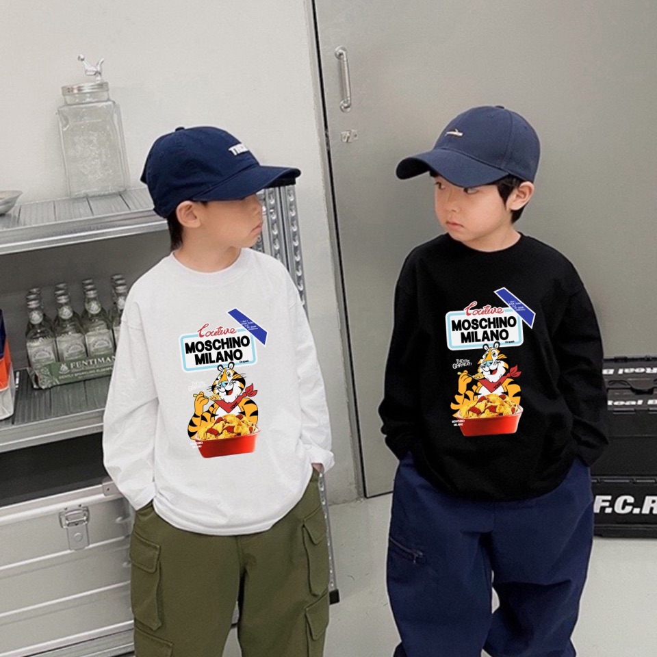 モスキーノ Moschino  子供服　 春秋　Ｔシャツ　長袖　100-150㎝