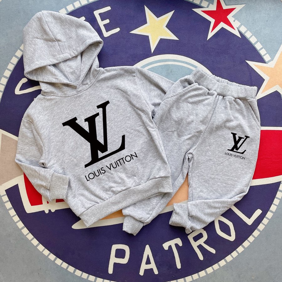 LV ルイ・ヴィトン LOUIS VUITTON 　子供服    セットアップ　 フーディー+ズボン    春秋   100-150cm
