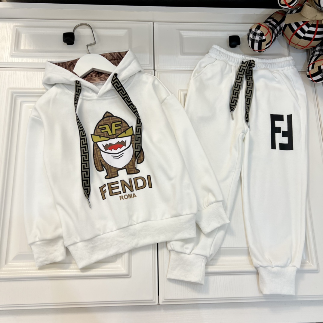 フェンディ FENDI  子供服  セットアップ　フーディー+パンツ　春秋　100-150cm