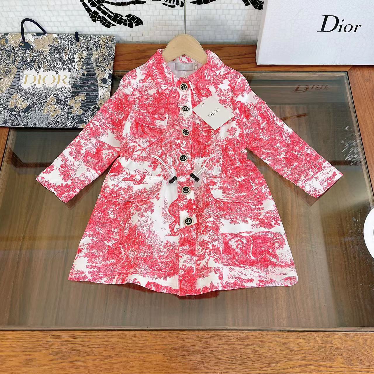 Dior ディオール 　子供服 　ワンピース　 秋冬　110-160cm