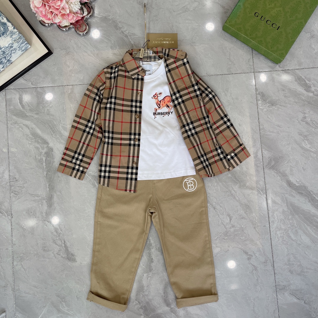 なデザイン BURBERRY - バーバリー キッズ☆レギンス☆size 8の通販 by もも's shop｜バーバリーならラクマ パンツ