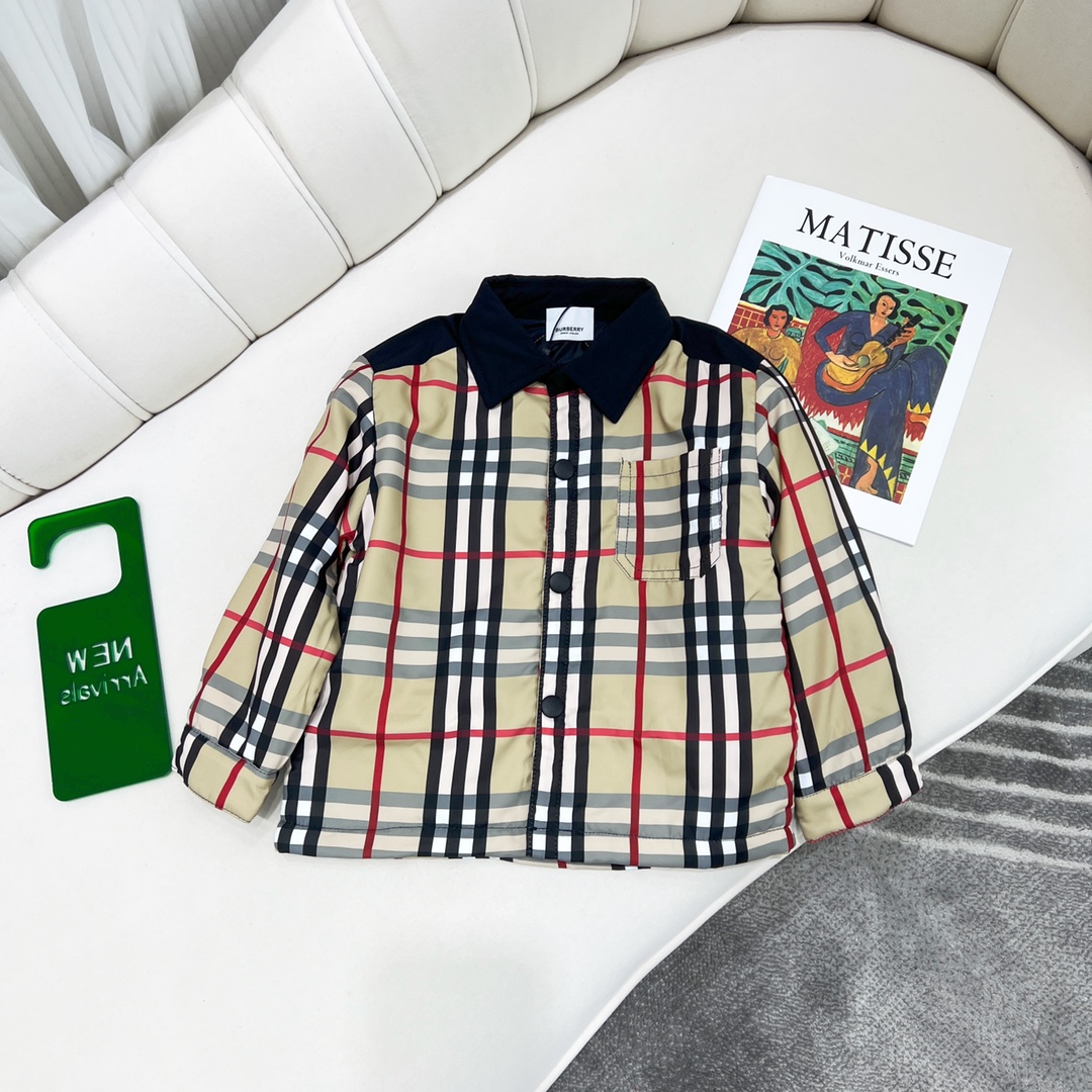 バーバリー BURBERRY　子供服　綿入れ　格子柄　秋冬　  100-160cm